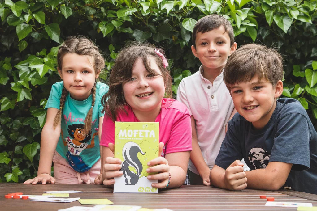 Mofeta | Celebra Halloween en familia con juegos de cartas como Mofeta Mofeta | Celebra Halloween en familia con juegos de cartas como Mofeta