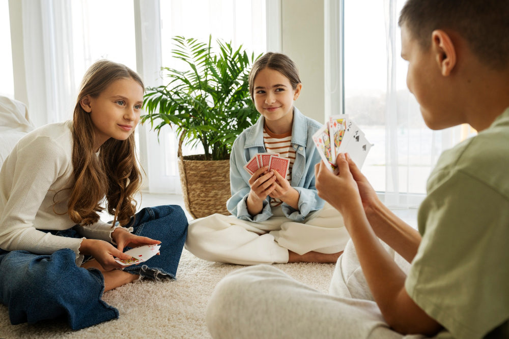¿Cómo los juegos de cartas ayudan a desarrollar la resiliencia en los niños? Mofeta | ¿Cómo los juegos de cartas ayudan a desarrollar la resiliencia en los niños?